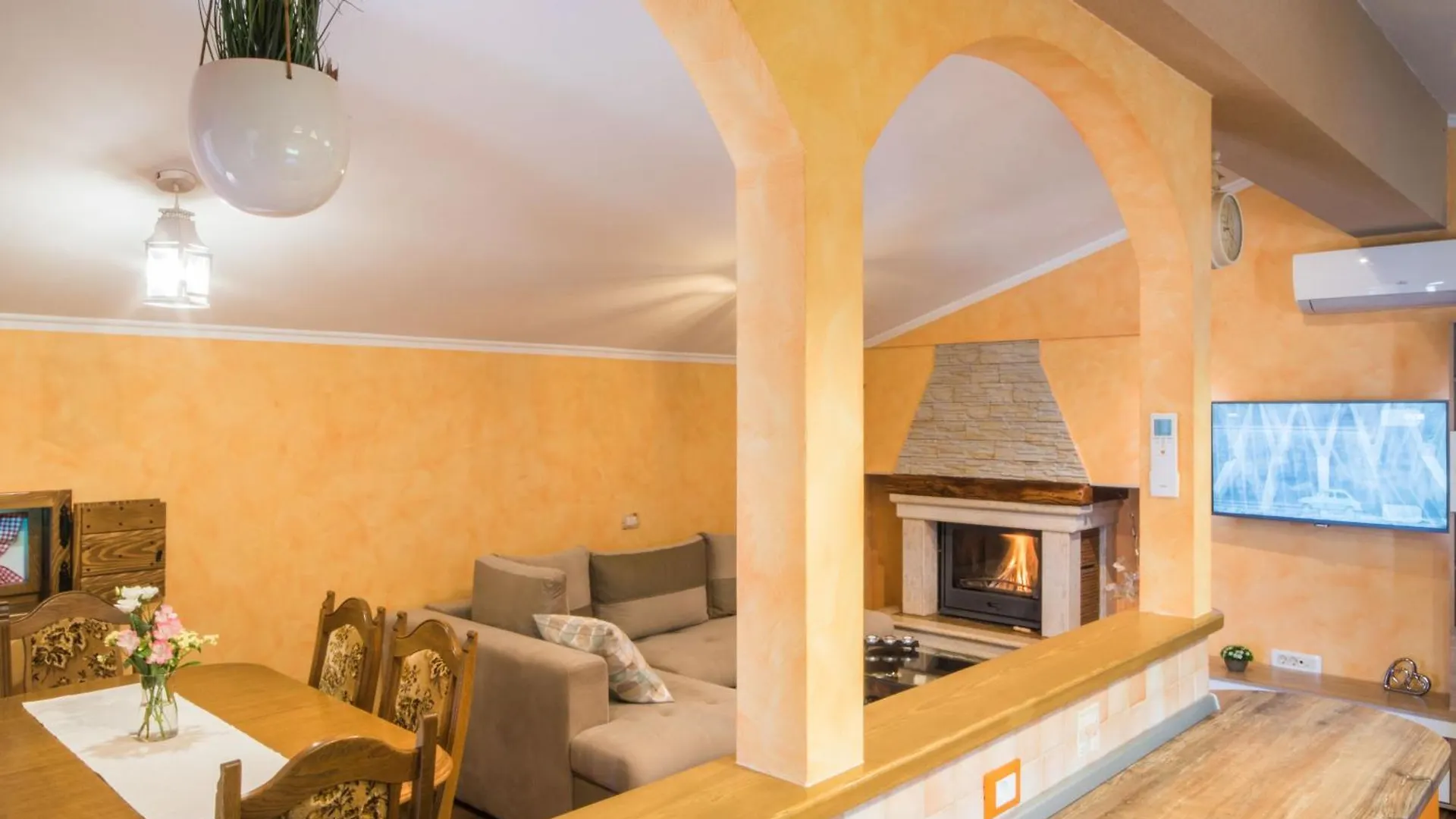 Villa Veronika, A Cozy And Charming Villa For Summer Holidays Lakoselci Chorwacja